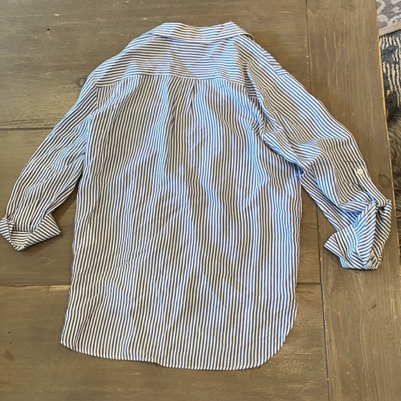 Women's front tie button up Maeve shirt - Picture 2 of 2